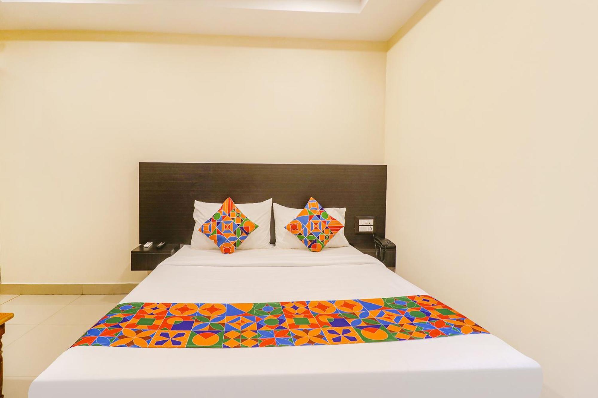 Fabhotel Champion Residency - Kr Puram Бенґалуру Екстер'єр фото